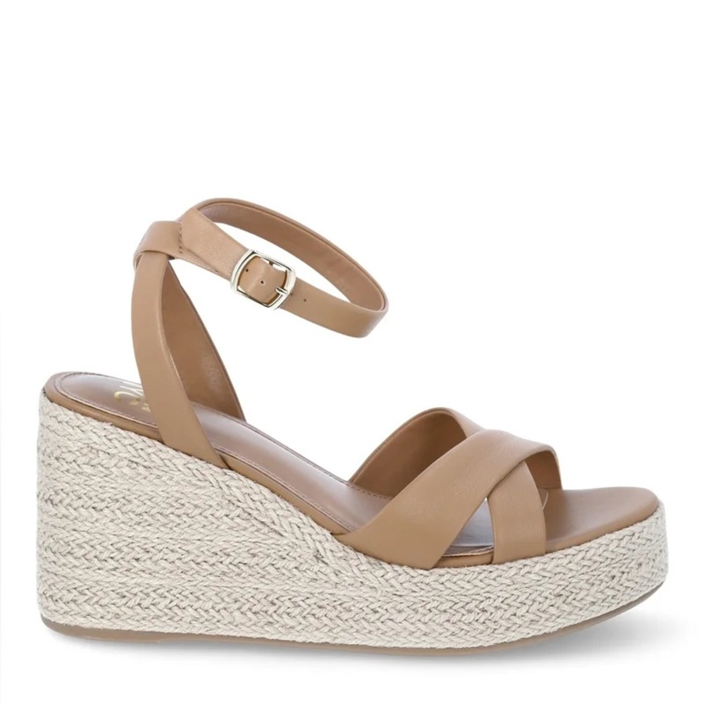 Sandals - Picture 1 of 9